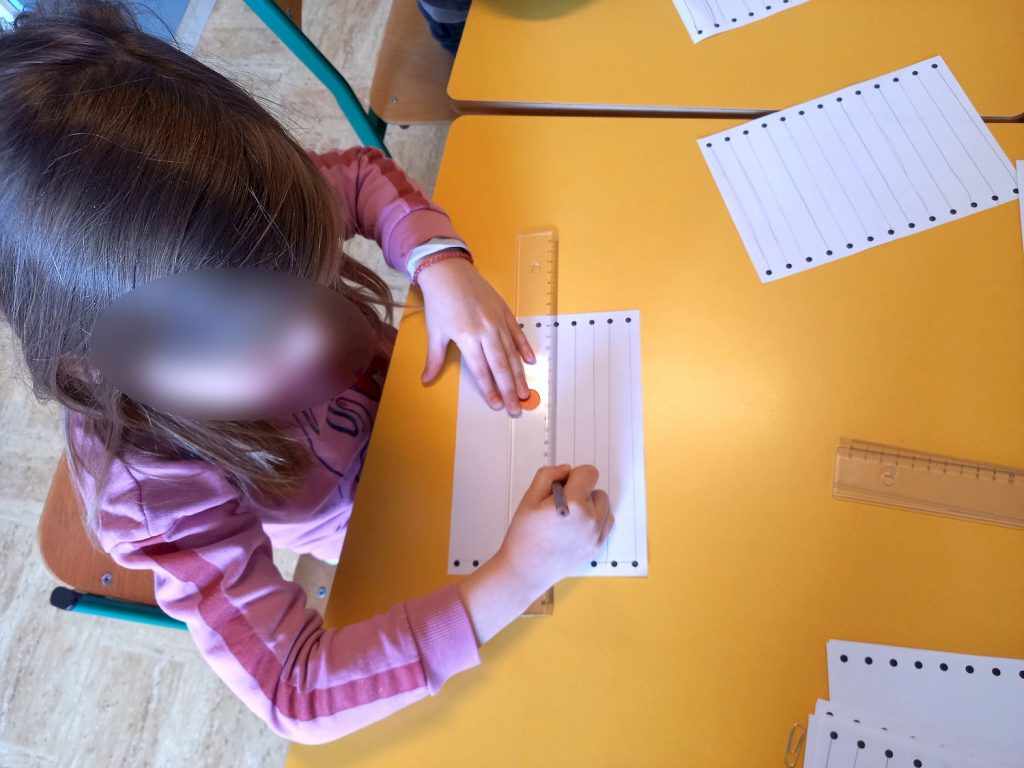 Maternelle GS - Manipuler une règle ~ La Classe des gnomes